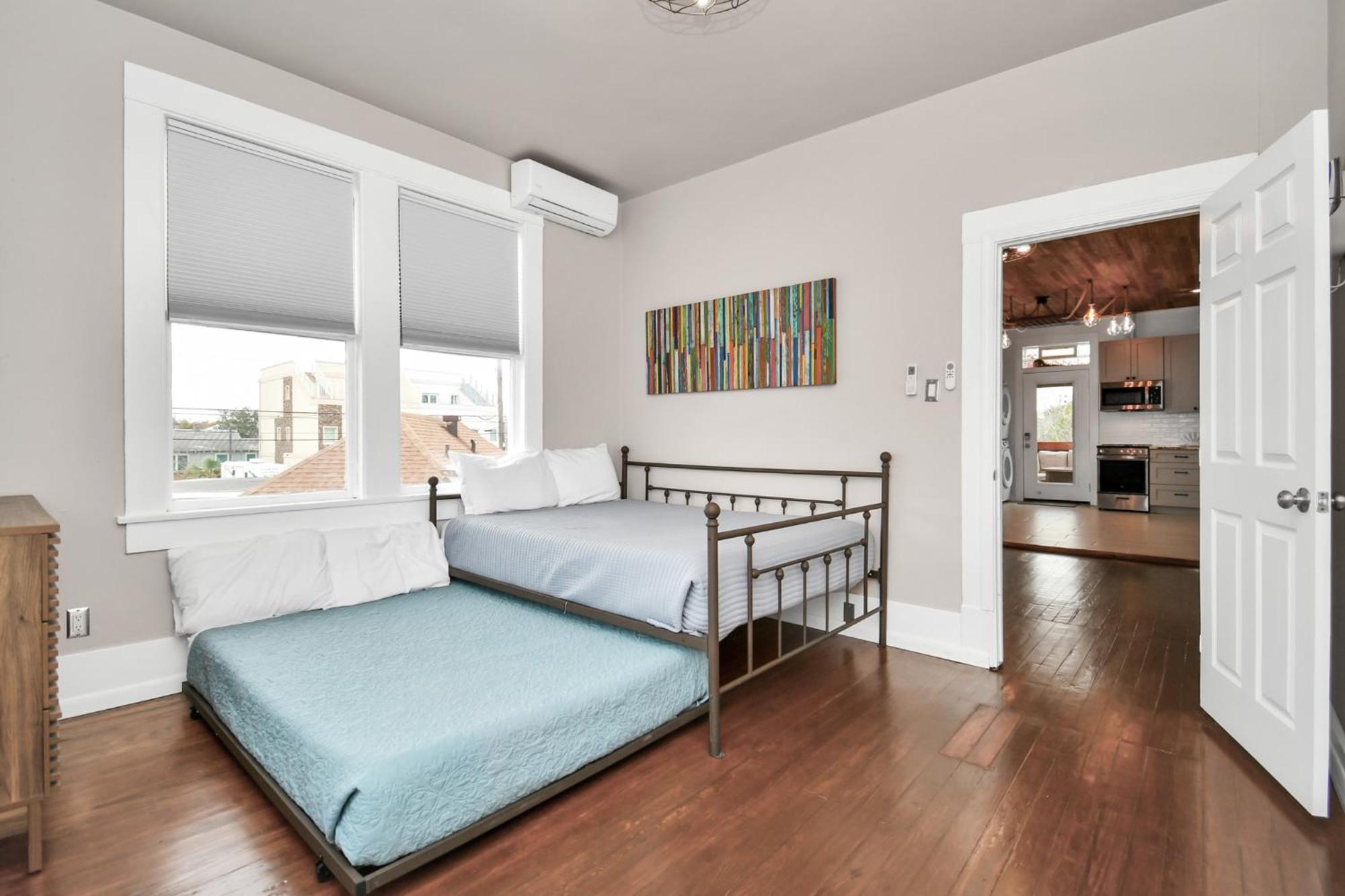 Nautical Loft With Outdoor Kitchen & Beach Access Apartment Galveston Bagian luar foto
